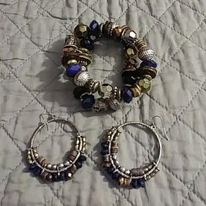 Bracelet and earrings